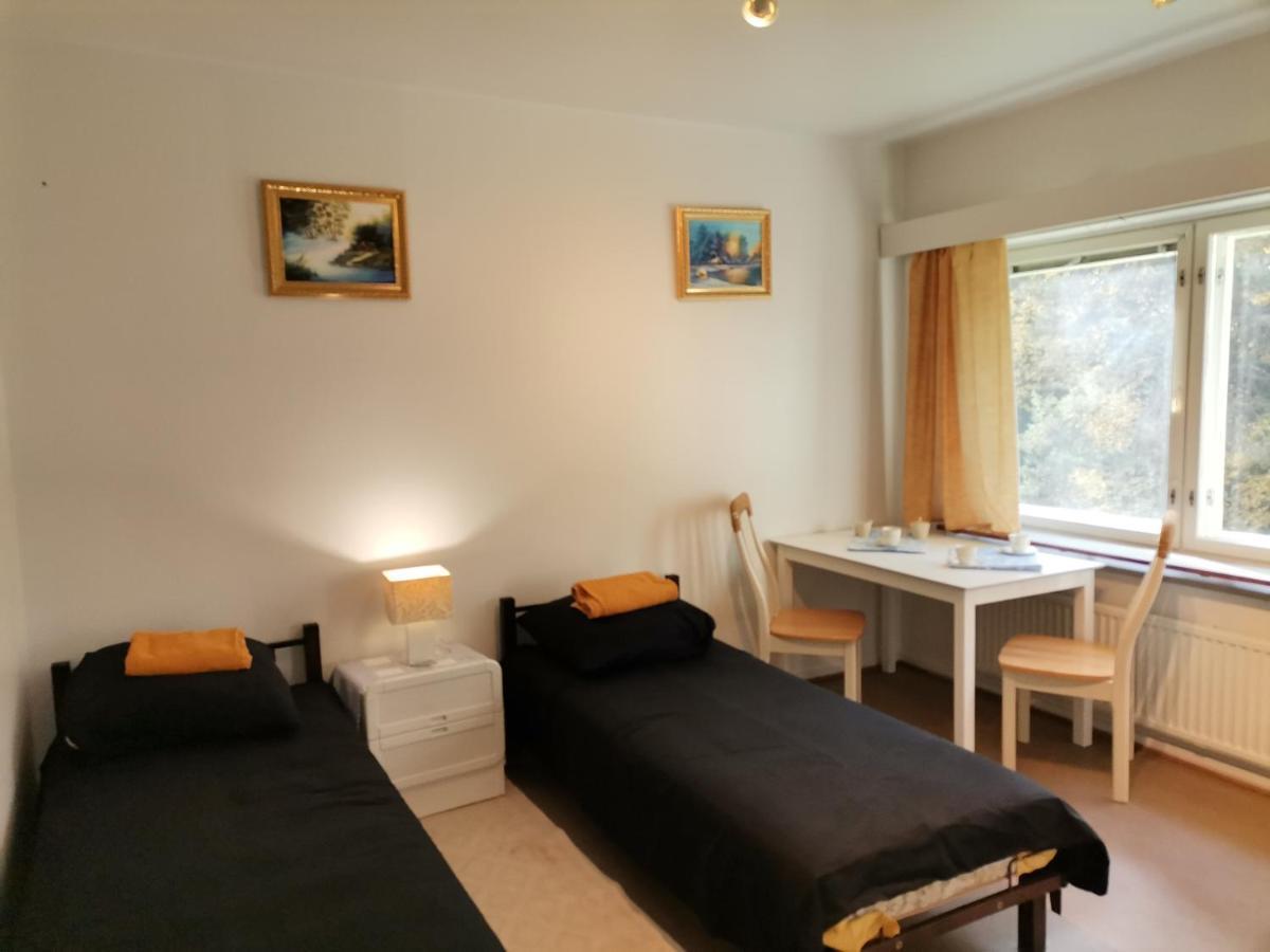 Economy Escape Apartment Коувола Екстериор снимка