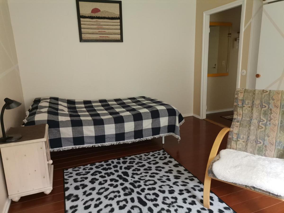 Economy Escape Apartment Коувола Екстериор снимка