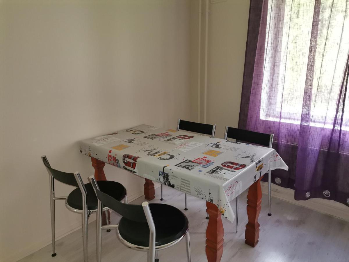 Economy Escape Apartment Коувола Екстериор снимка