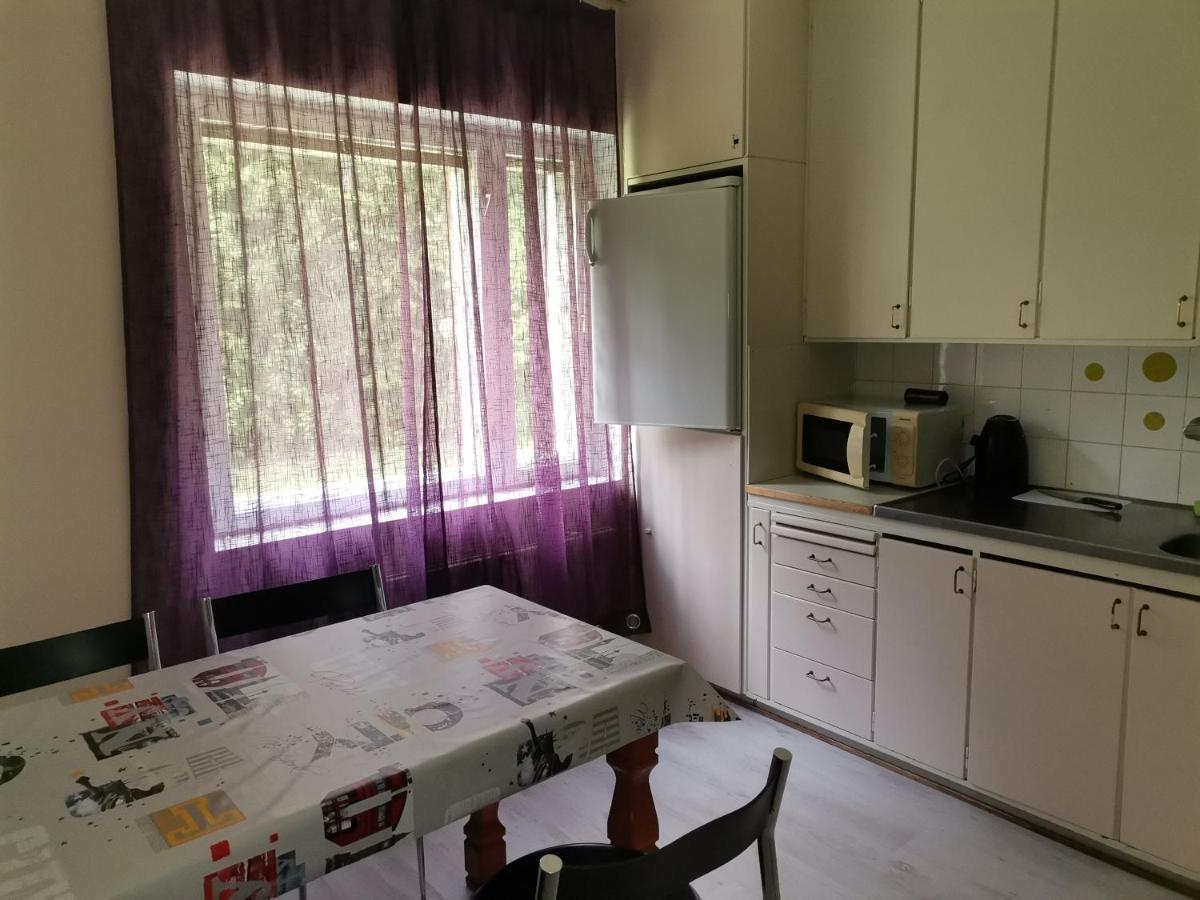 Economy Escape Apartment Коувола Екстериор снимка